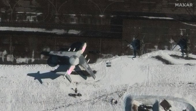 هواپیمای چند صد میلیون دلاری روسیه پس از حمله پهپادی / عکس